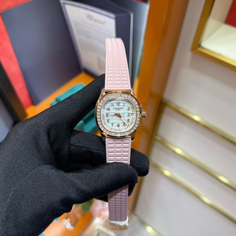Patek Philippe Aquanaut 5072R