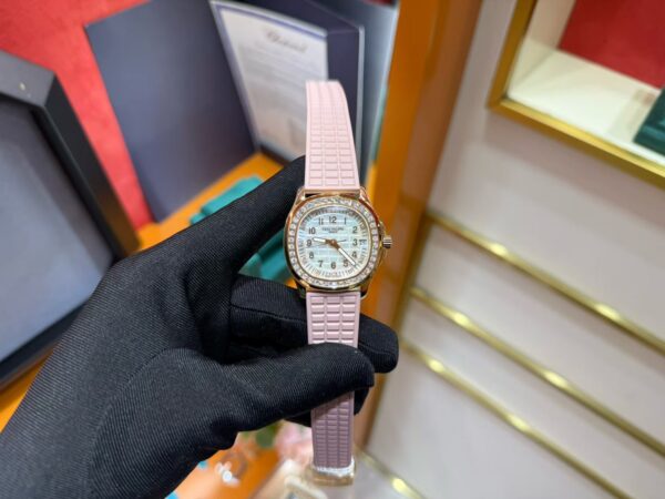 Patek Philippe Aquanaut 5072R