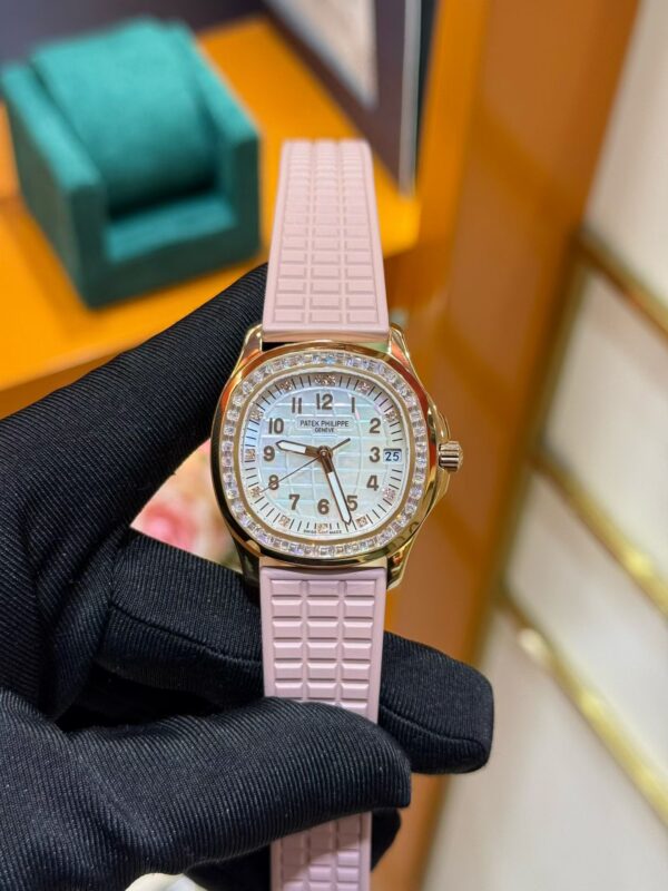 Patek Philippe Aquanaut 5072R