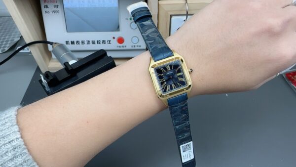 i1766757247647_2511_0_5-1.jpg Cartier Santos (SANTOS) Blue
