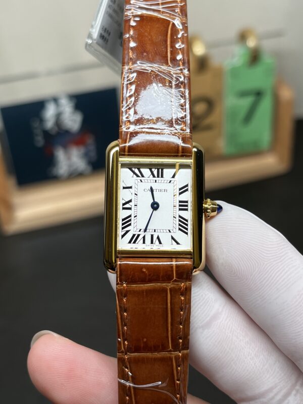 Cartier Tank (TANK) Yellow Gold