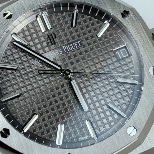 Audemars Piguet Royal Oak 15500 Gray