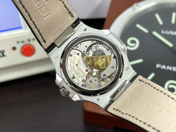Patek Philippe Nautilus 5724G-001 Blue