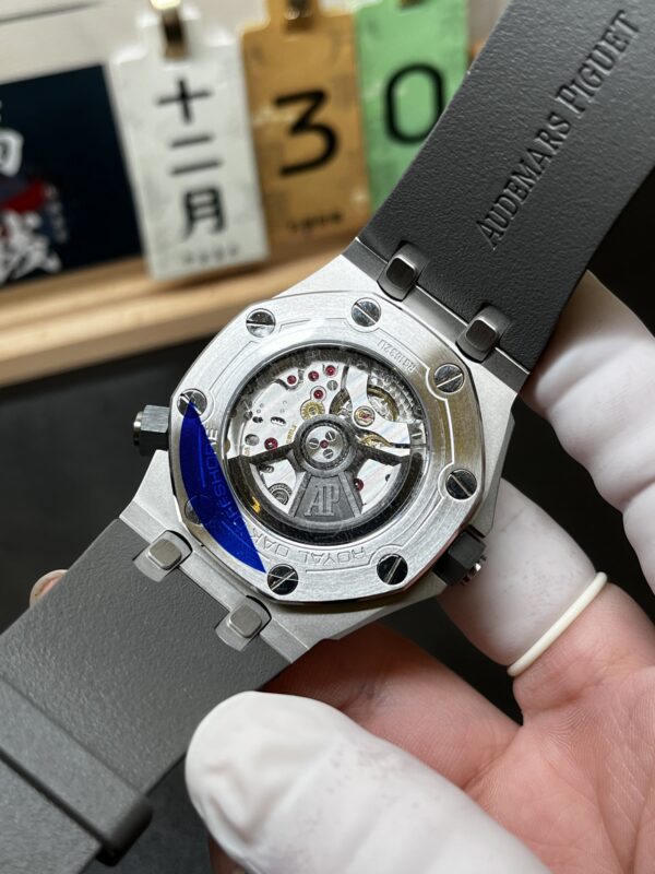 Audemars Piguet Watch 15720