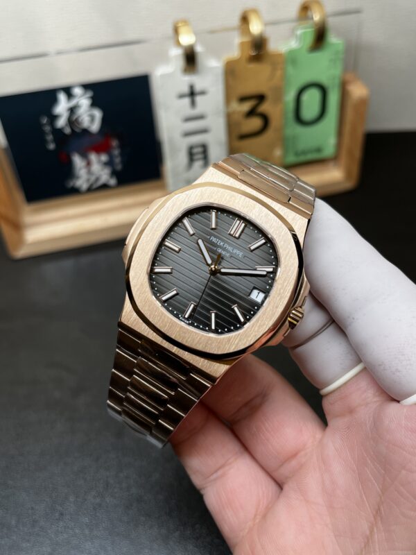 Patek Philippe Nautilus 5711 Rose Gold