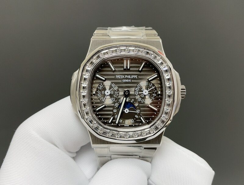 Patek Philippe Nautilus 5740/1G