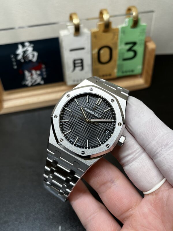 Audemars Piguet Royal Oak 15500 Black