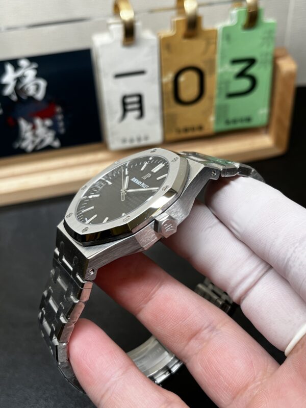 Audemars Piguet Royal Oak 15500 Black