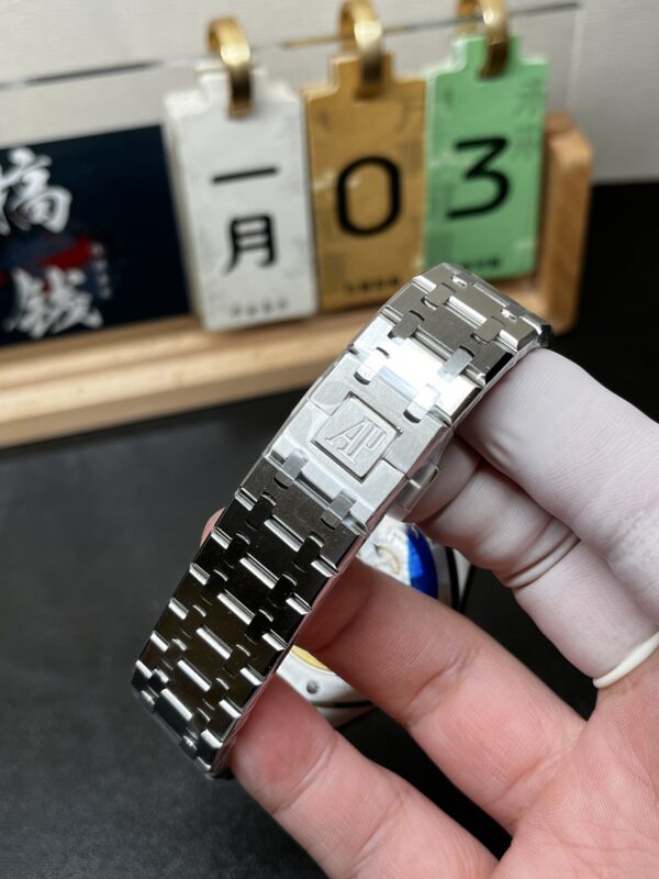 Audemars Piguet Royal Oak 15500 Black