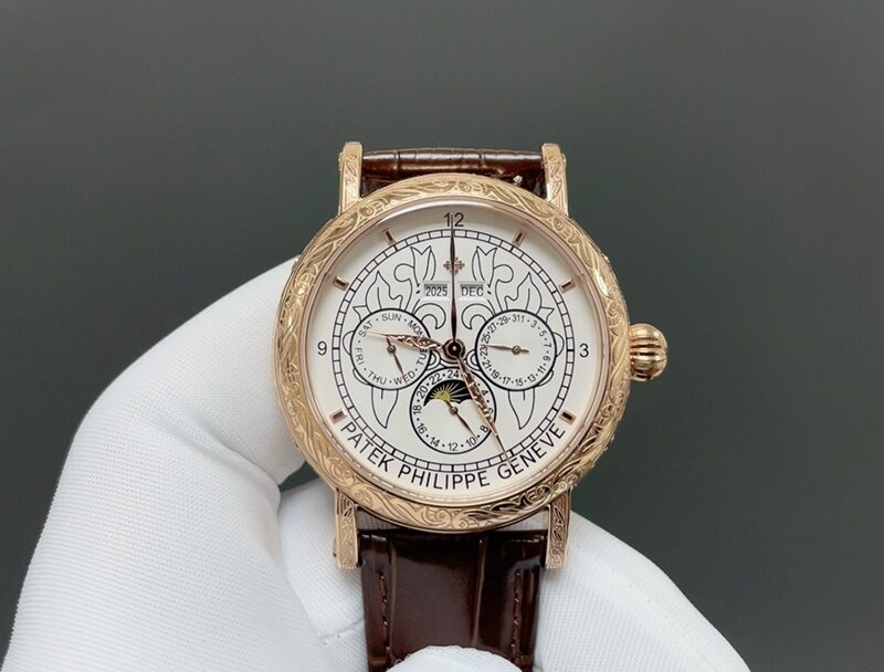 Patek Philippe Calatrava (COMPLICATIONS) Silver