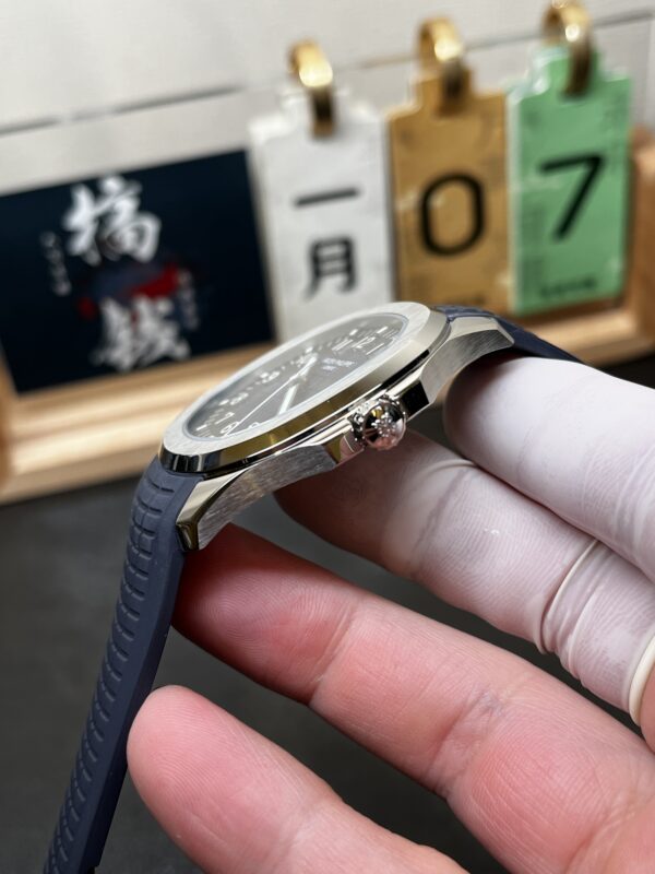 Patek Philippe Aquanaut (AQUANAUT) Blue