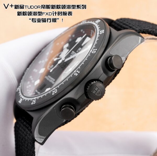 i1767701832_6394_5-3.jpg Tudor Watch Reference Pending Ice Blue