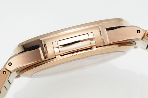 Patek Philippe Nautilus 7118 White