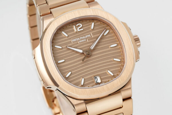 Patek Philippe Nautilus 7118 White