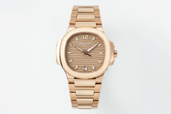 Patek Philippe Nautilus 7118 White