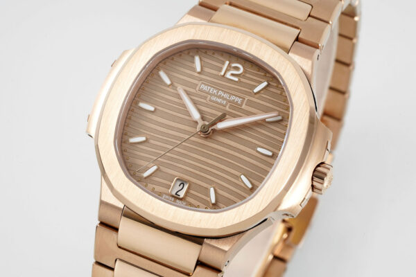 Patek Philippe Nautilus 7118 White