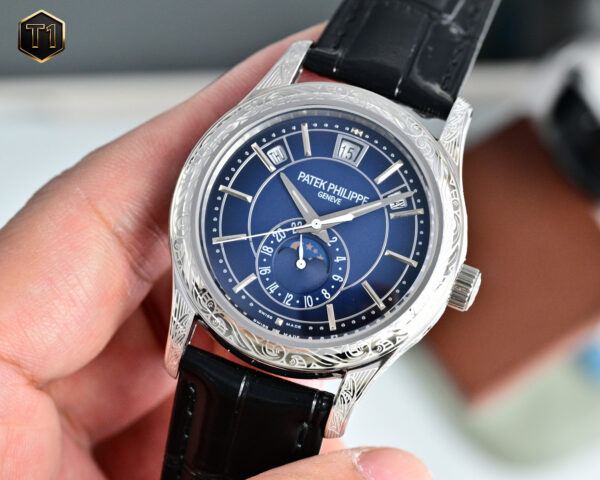 Patek Philippe Nautilus 5205G-013