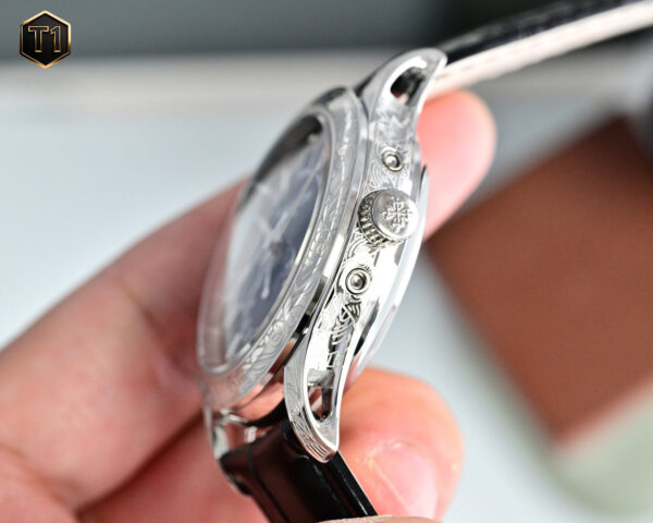 Patek Philippe Nautilus 5205G-013