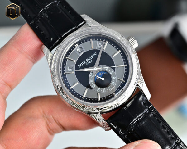 Patek Philippe Nautilus 5205G-013