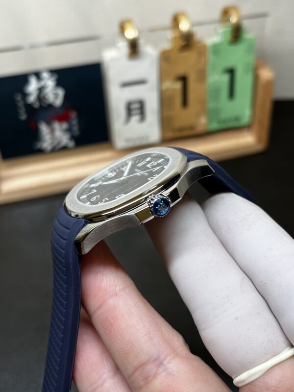 Patek Philippe Aquanaut (AQUANAUT) Blue