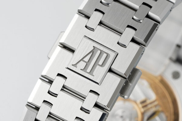 Audemars Piguet Royal Oak 15500 White