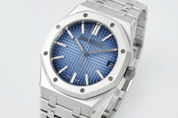 Audemars Piguet Royal Oak 15500 White