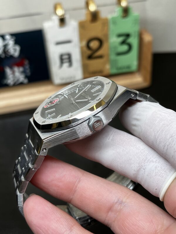i1769156191037_585_0_1-1.jpg Audemars Piguet Royal Oak 15510