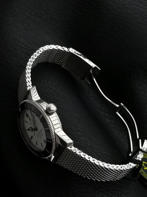 Breitling Superocean (SUPEROCEAN)
