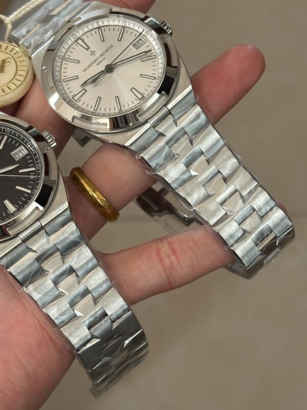 Vacheron Constantin Overseas 4500V Blue
