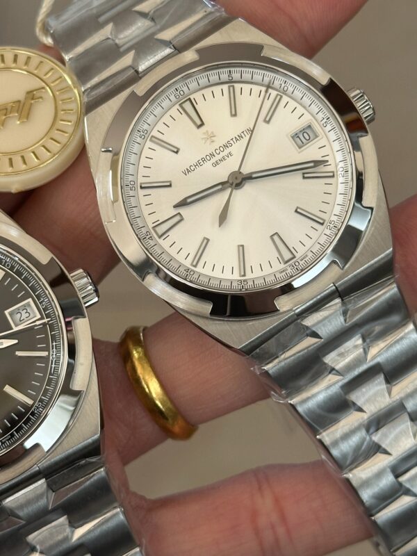 Vacheron Constantin Overseas 4500V Blue