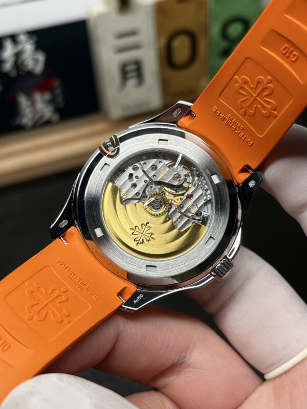 Patek Philippe Aquanaut (AQUANAUT)