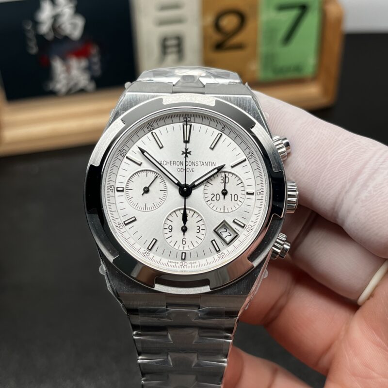Vacheron Constantin Overseas (OVERSEAS) White