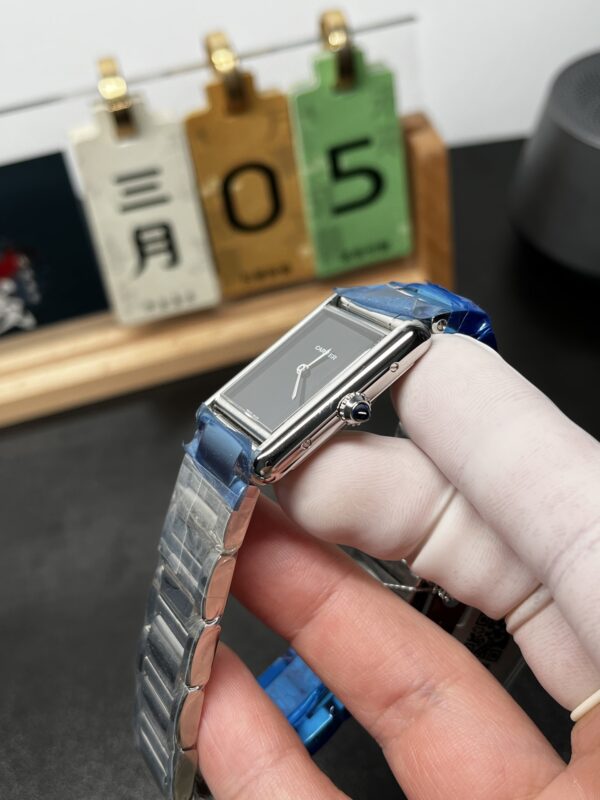 i1772657416005_718_0_1.jpg Cartier Tank (TANK)