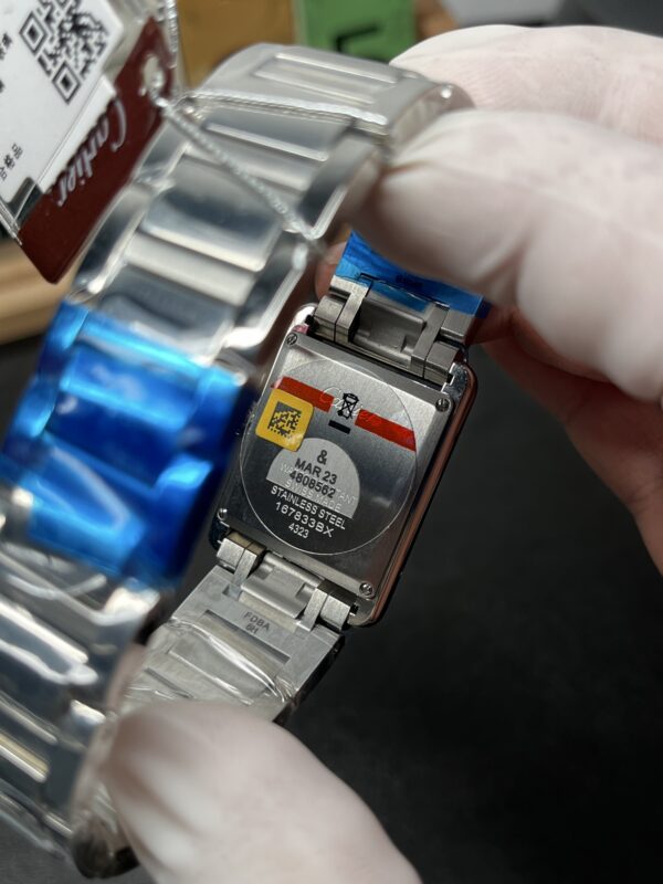 i1772657416022_410_0_4.jpg Cartier Tank (TANK)
