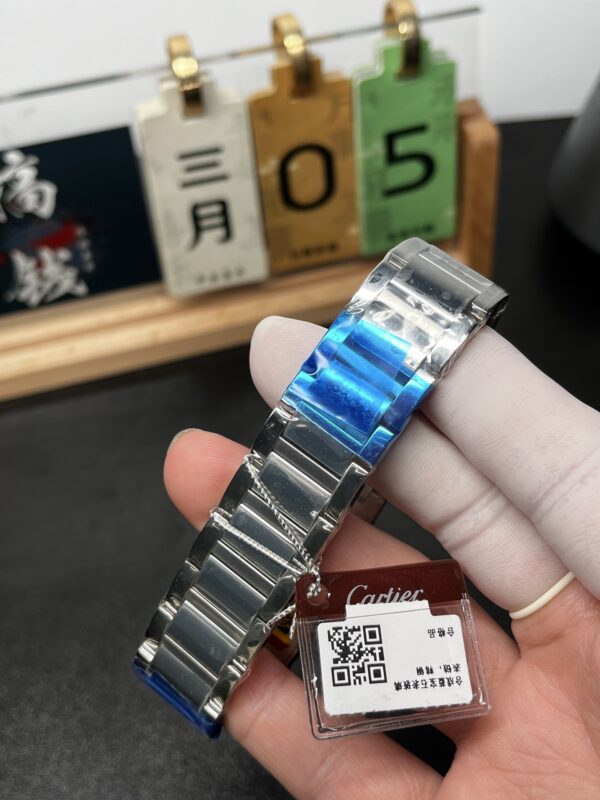 i1772657432858_1952_0_3.jpg Cartier Tank (TANK)
