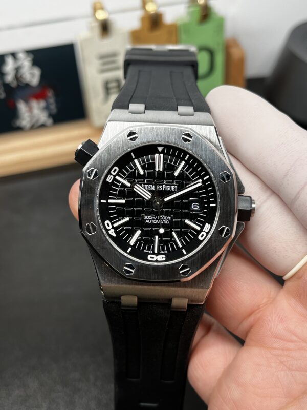 Audemars Piguet Watch 15710