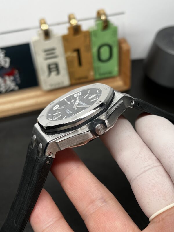 Audemars Piguet Watch 15710