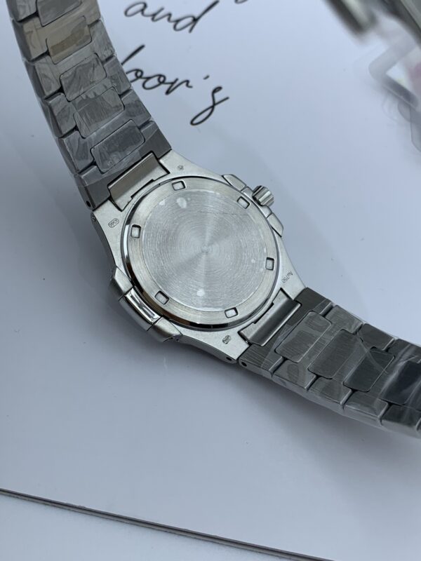 Patek Philippe Nautilus 7010 White