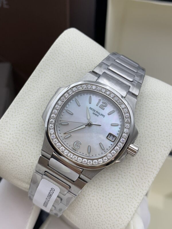 Patek Philippe Nautilus 7010 White