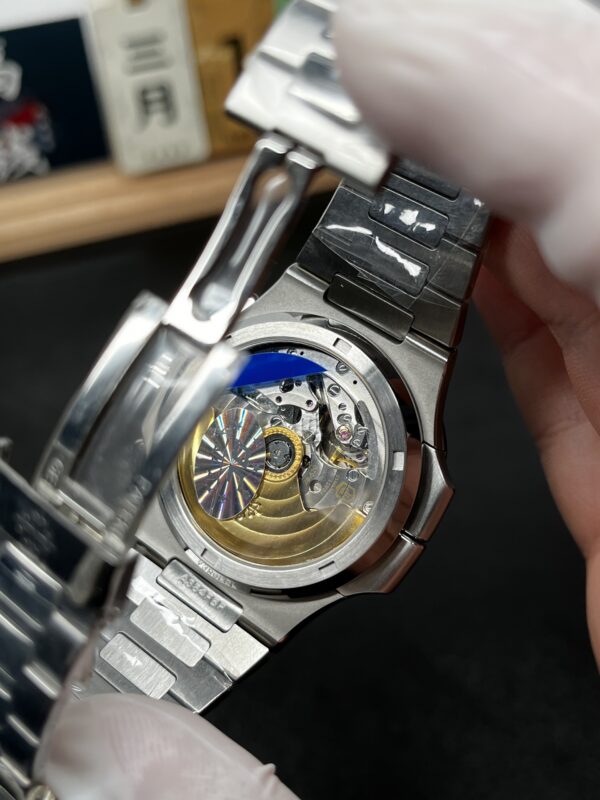 Patek Philippe Nautilus 5990