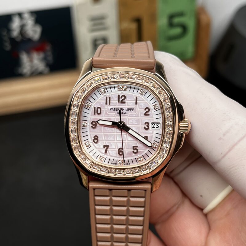 i1773515134187_251_0_0-1.jpg Patek Philippe Aquanaut (AQUANAUT)