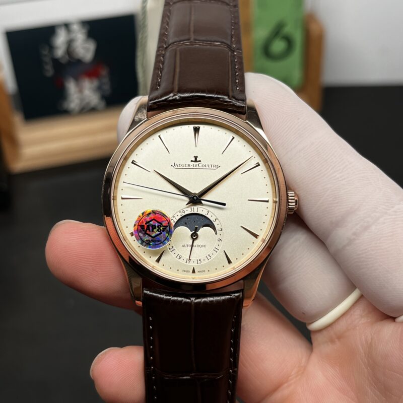 Jaeger-LeCoultre Watch (COMPLICATIONS)