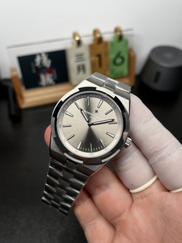i1773598380402_4339_0_5.jpg Vacheron Constantin Overseas (OVERSEAS) Gray