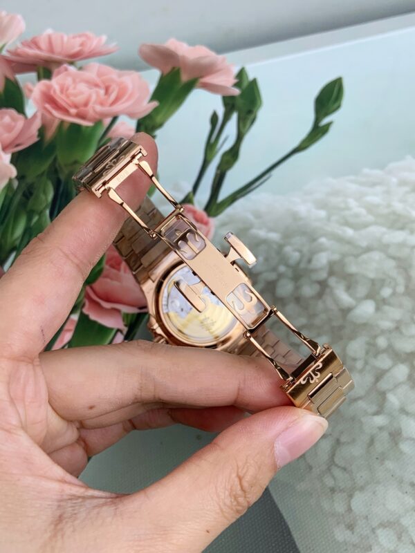 Patek Philippe Nautilus 7118