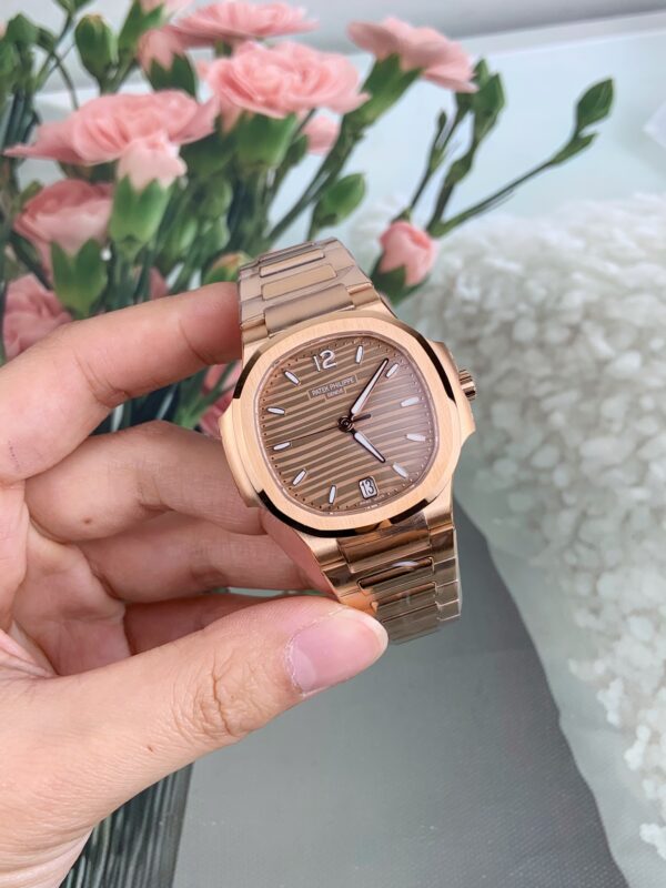 Patek Philippe Nautilus 7118