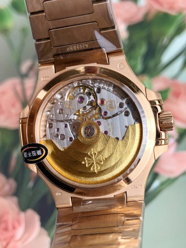 Patek Philippe Nautilus 7118