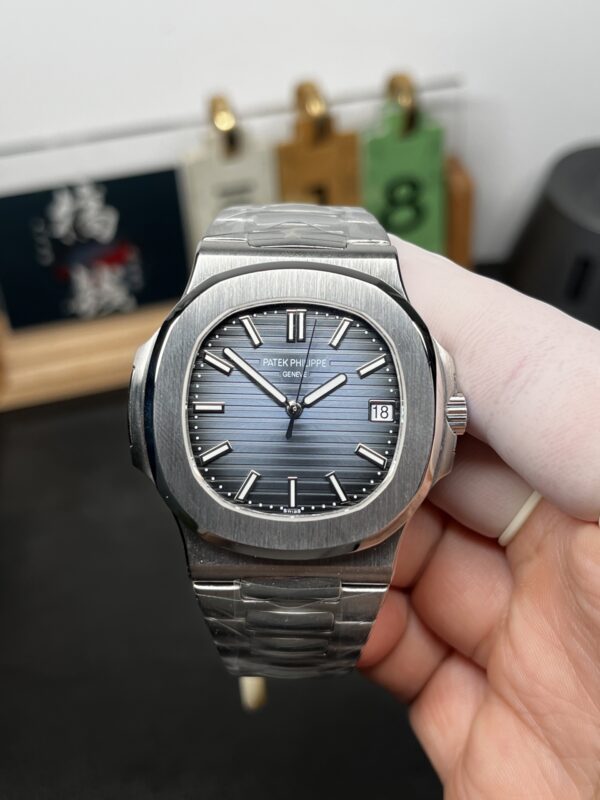 Patek Philippe Nautilus 5811
