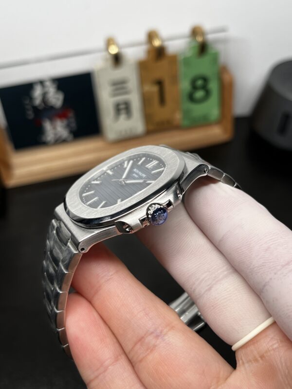 Patek Philippe Nautilus 5811