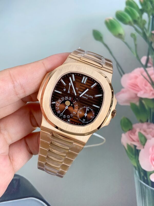 Patek Philippe Nautilus 5712 Brown