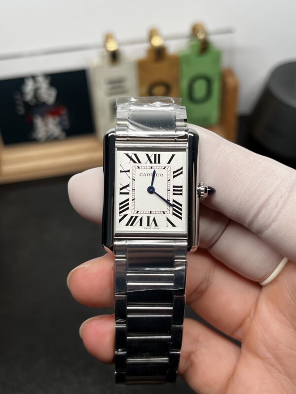 i1773940140678_4974_0_0-3.jpg Cartier Tank (TANK)